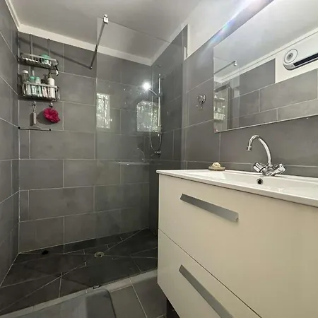 Casa de Férias Mini-villa 3 Pieces A 300m De La Avec Terrasse Et Parking - Fr-1-62-175 *